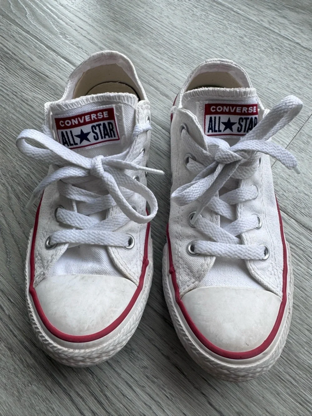 CONVERSE KIDS' CHUCK TAYLOR ALL STAR CLASSIC LOW TOP SHOES Size 12.5
